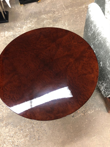 Elegant Art Deco Round Side Table Veneered In Burl