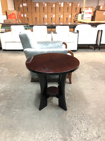 Elegant Art Deco Round Side Table Veneered In Burl