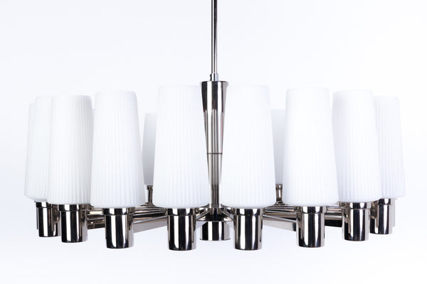 Captivating 1960's Italian Mid-Century Modernist Chandelier By Sciolari
